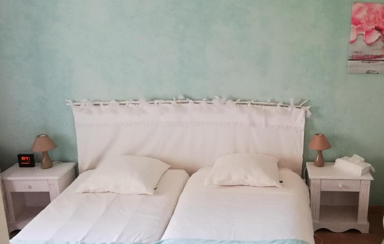 Chambre D'Hote En Vallee Du Loir - Elevage Des Rosiers Bazouges-sur-le-Loir Exteriör bild