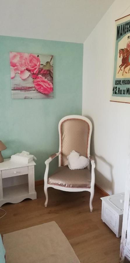 Chambre D'Hote En Vallee Du Loir - Elevage Des Rosiers Bazouges-sur-le-Loir Exteriör bild